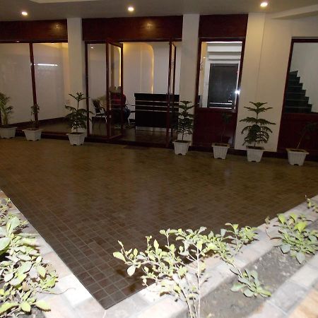 Nutan Hotel Balrāmpur Exterior foto